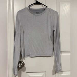 Reebok 2 pack Women's Light Gray and Black Long Sleeve Tee